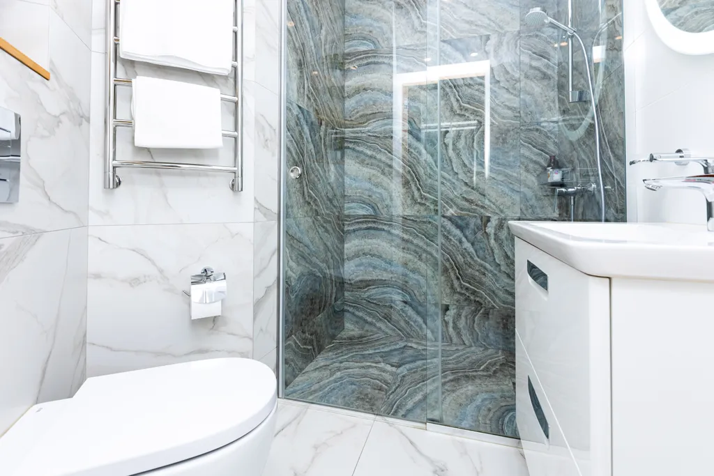 Просторная квартира с живым камином и видом на горы