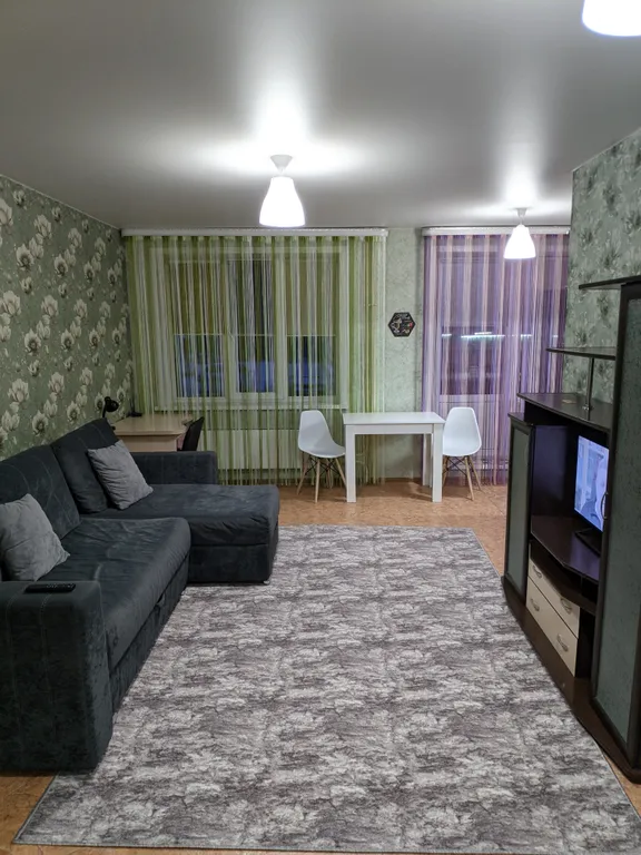 Уютная квартира-студия в спальном районе города — аренда посуточно в Бийск