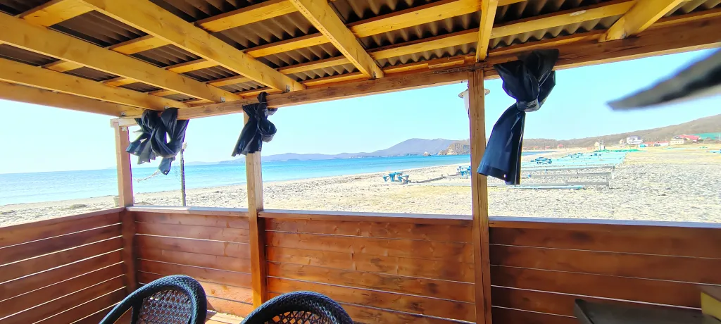 Комплекс с баней из бруса на берегу моря