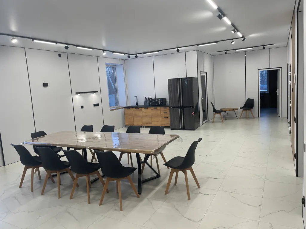 6-комнатный Дом