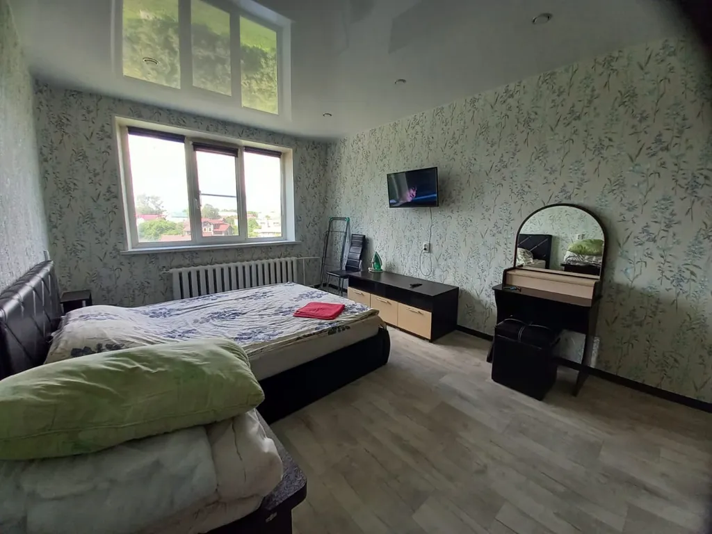 Квартира 1-комнатная Квартира — Тихвин