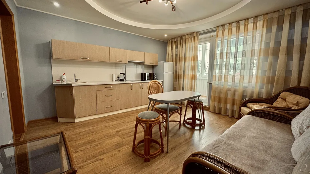 2-комнатная квартира в центре города с сауной и джакузи