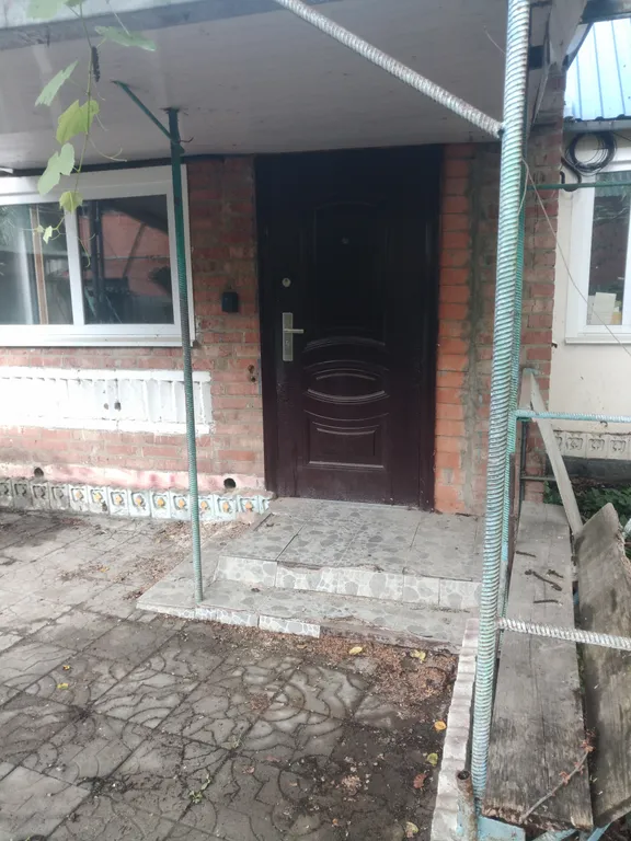 Небольшая квартира-студия с двориком