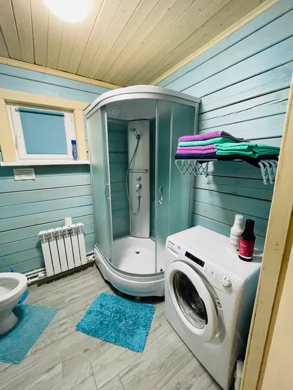 Домик у озера Плещеево