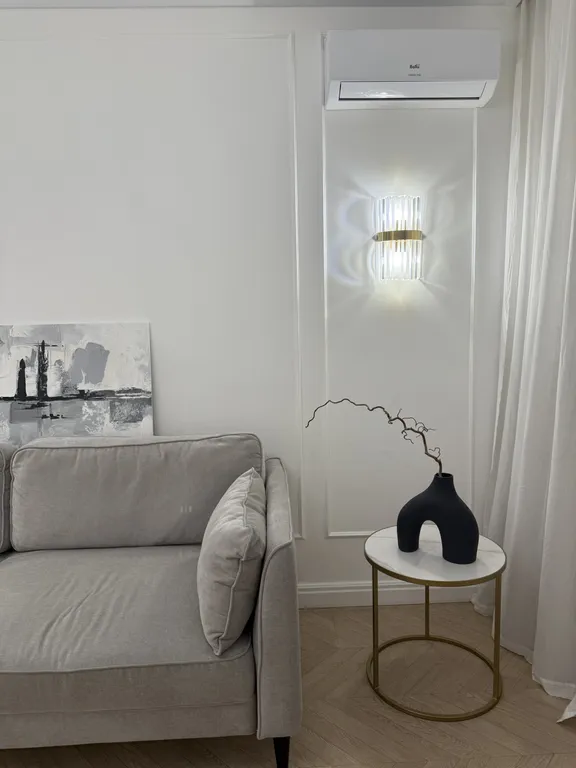 Современный апартамент в тихом районе