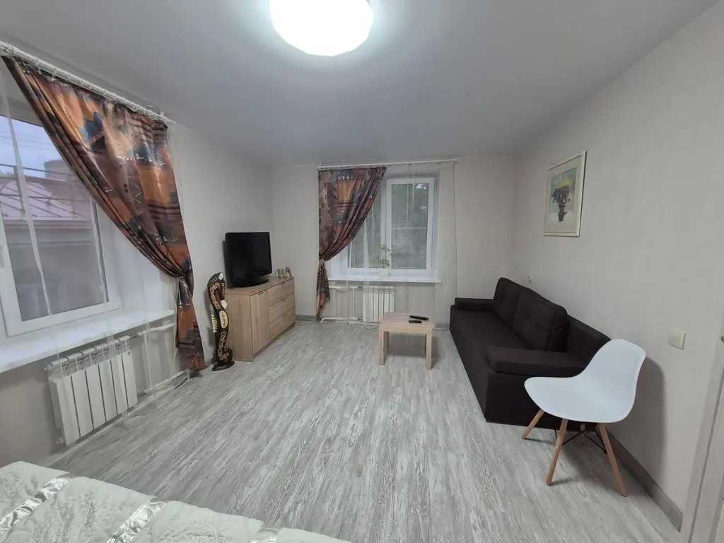 Квартира в самом центре Петергофа!