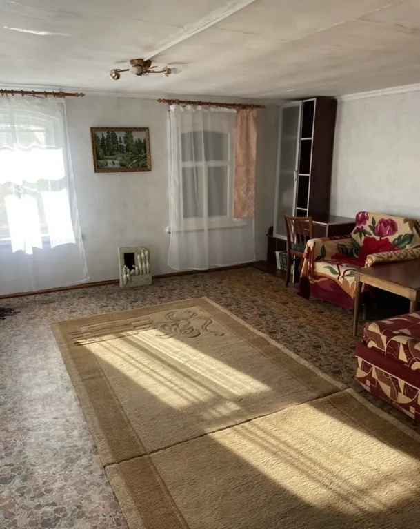 Деревенский домик с видом на Волгу