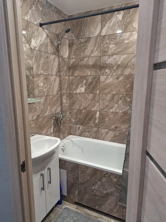 Квартира Уютная квартира в тихом спокойном районе с хорошим ремонтом — Тихвин