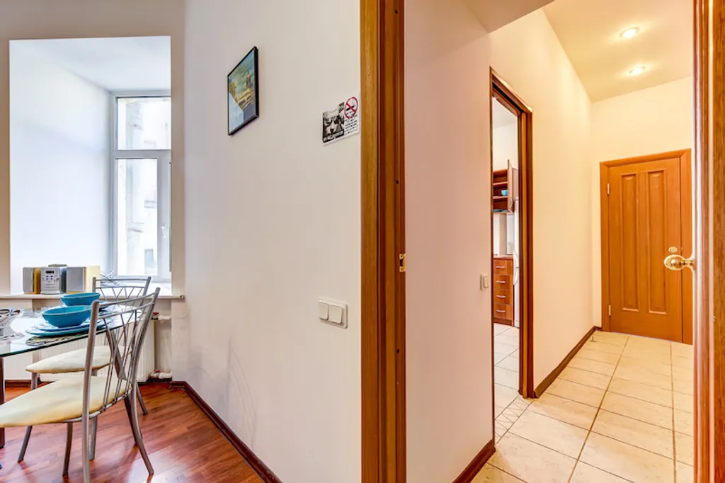 Квартира Квартира 3 спальни, лифт, вид на площадь — Санкт-Петербург