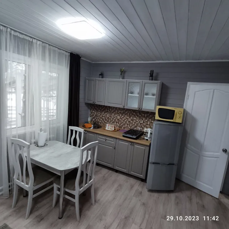 Дома на Родине