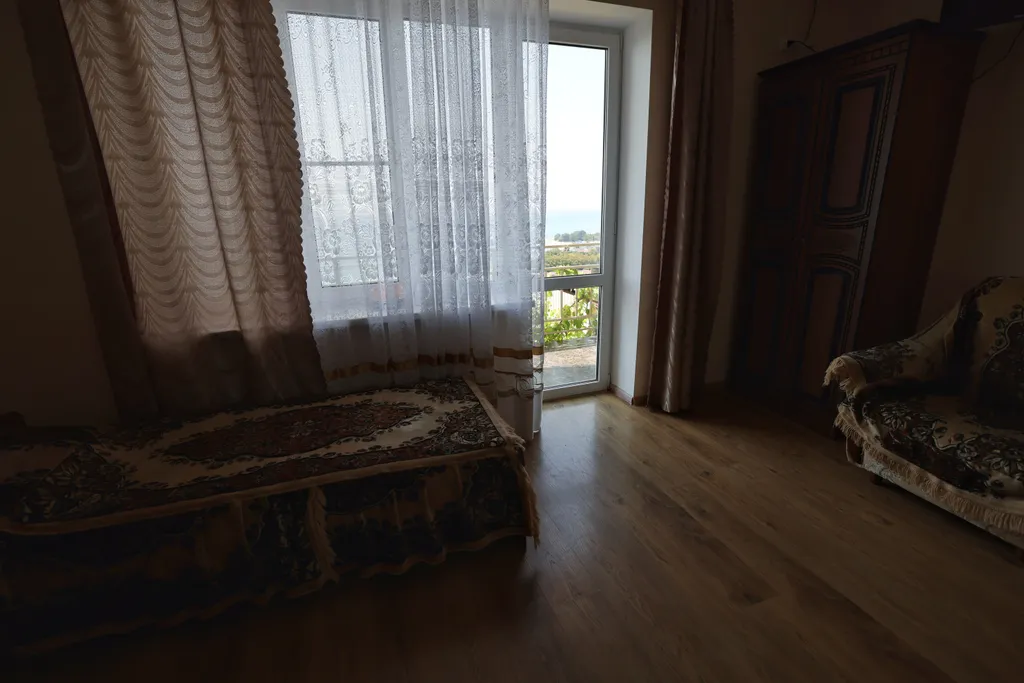 Квартира Квартира Трехместный номер с доп. местом с балконом и видом на море — Лазаревское