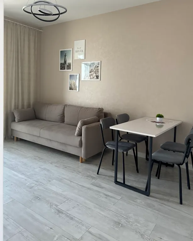 Стильная евродвушка с шикарными видами на город с 22 этажа