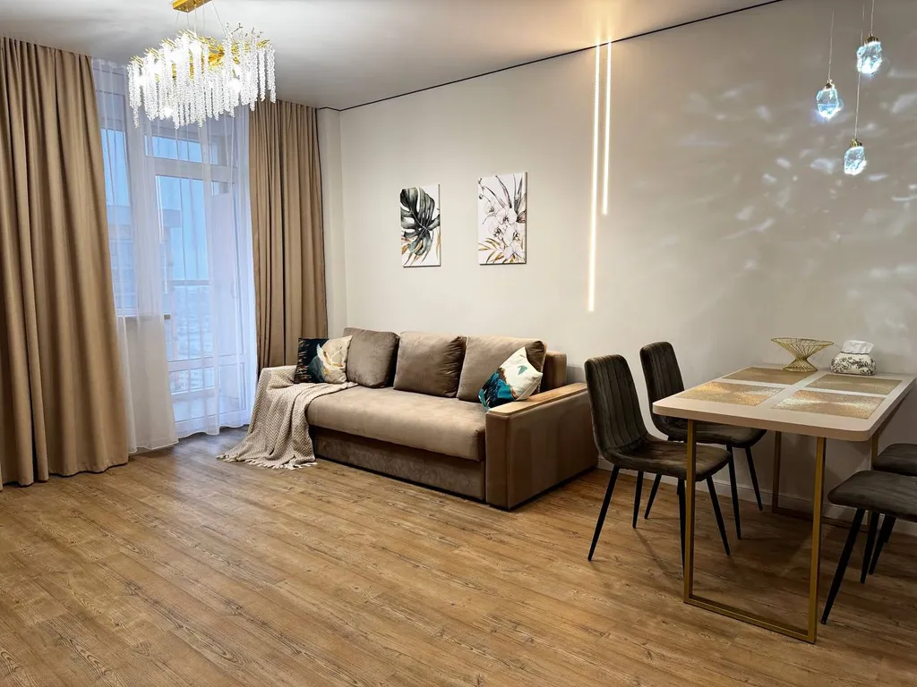 Роскошная квартира с видом на акваторию