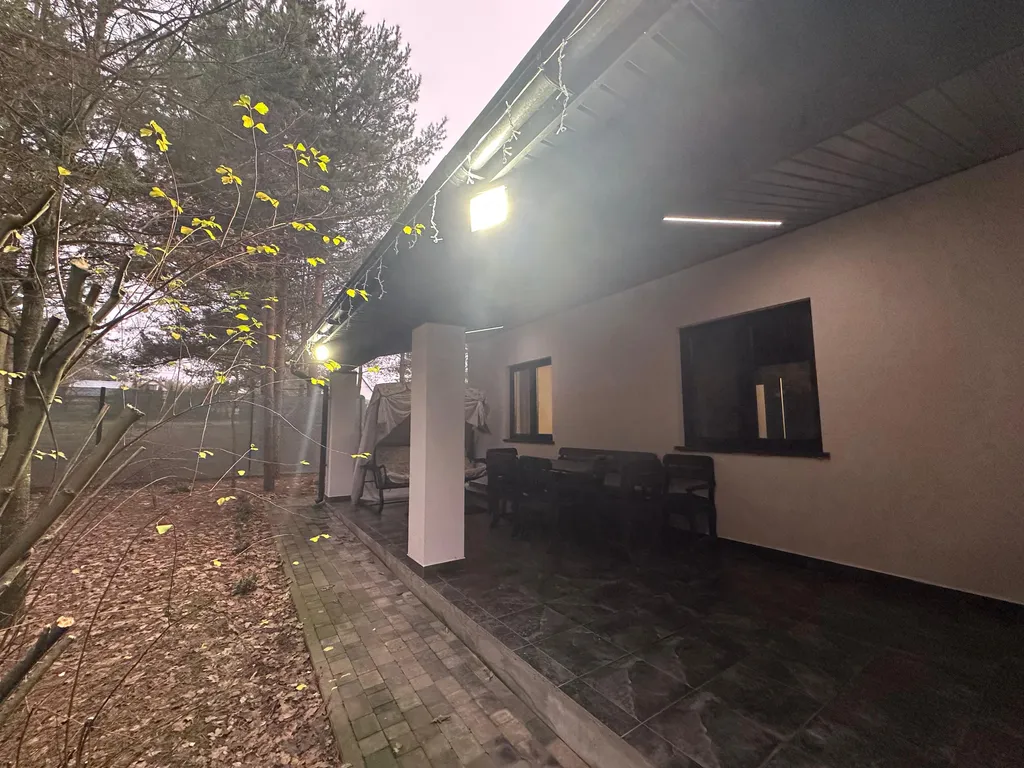 Уютный дом в лесу на 3 семьи