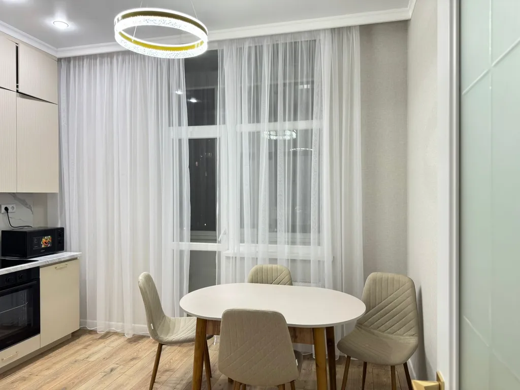 Квартира с лучами солнца