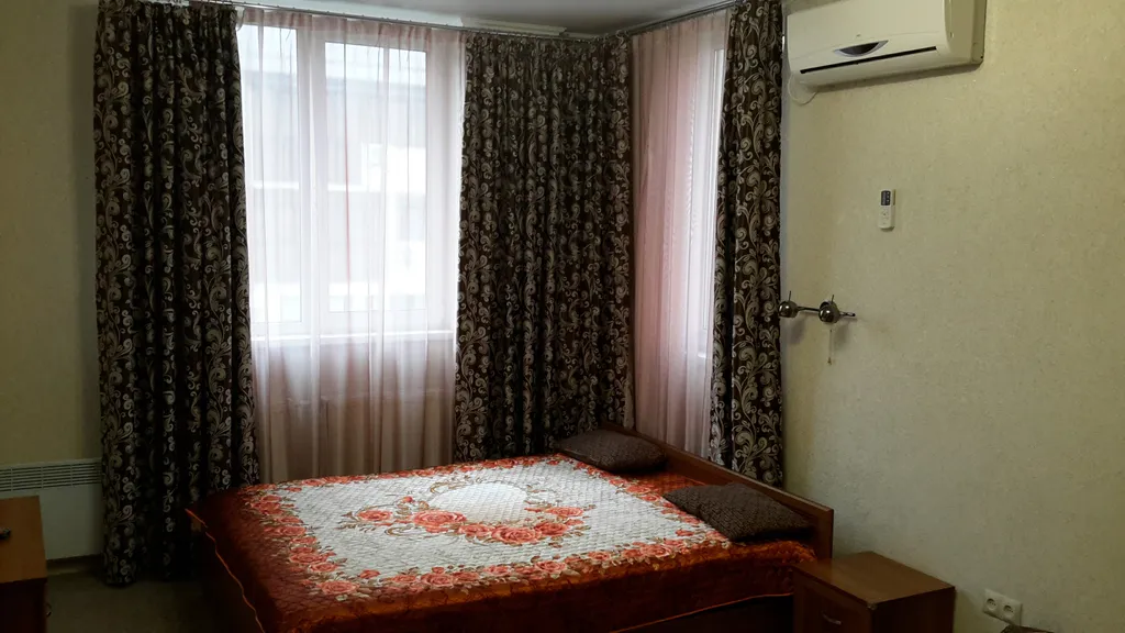 Двушка в 100 метрах от пляжа Факел