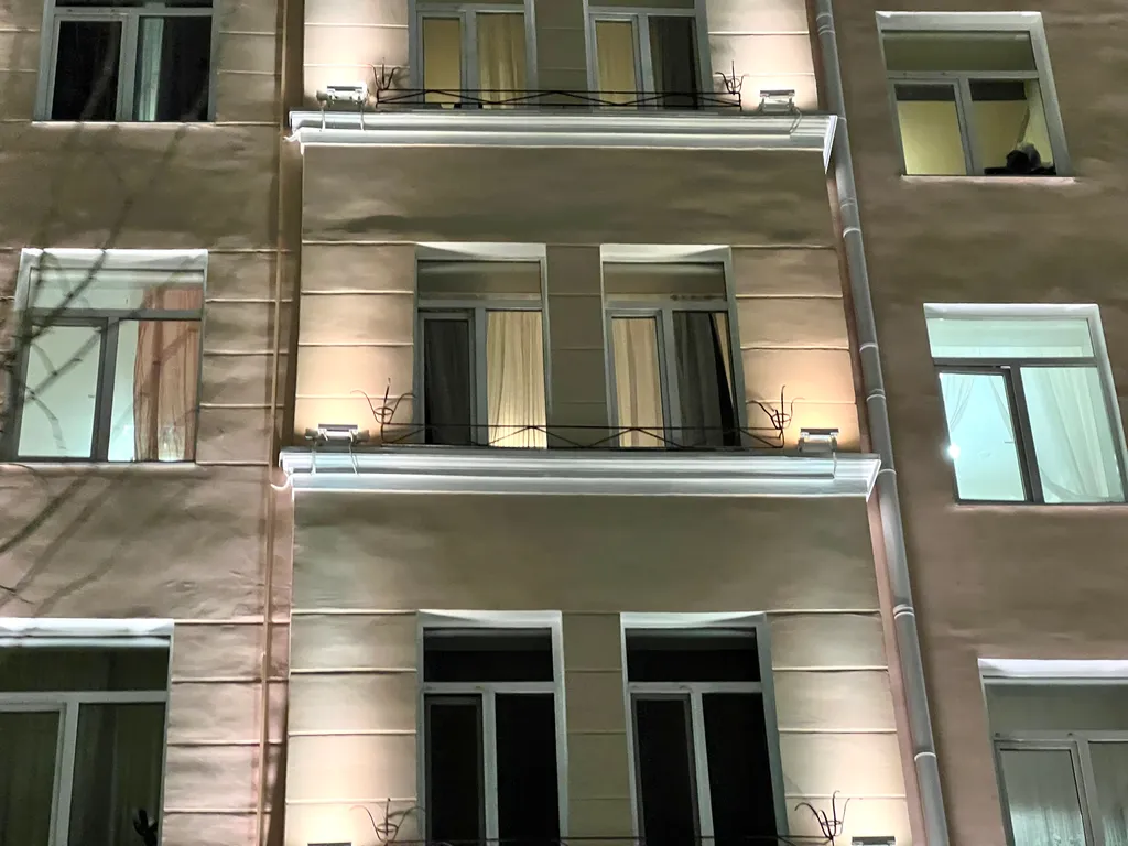 Квартира с видом на фонтаны и театр