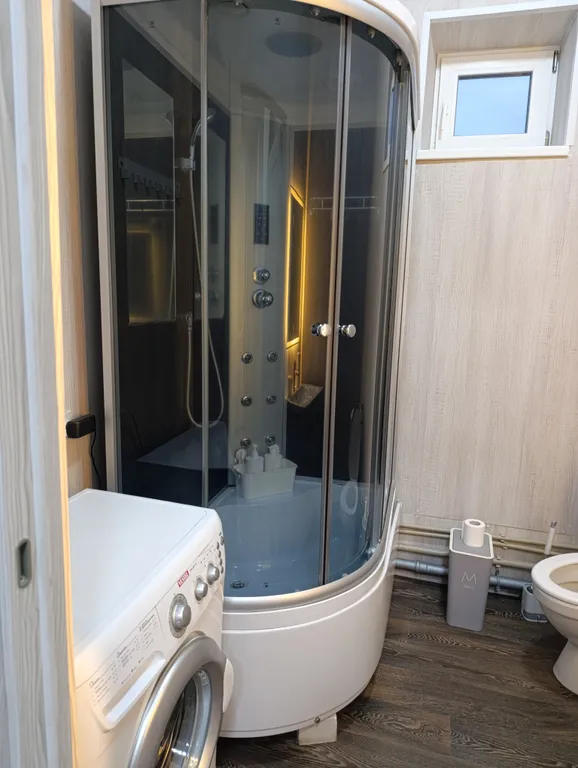 Коттедж Комфортный современный дом с Мастер- спальнями в стиле Хюгге — Бор