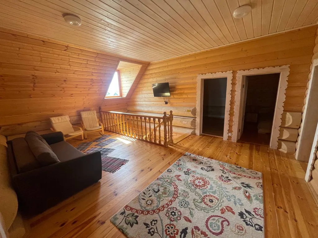 Дом из сибирского кедра с баней