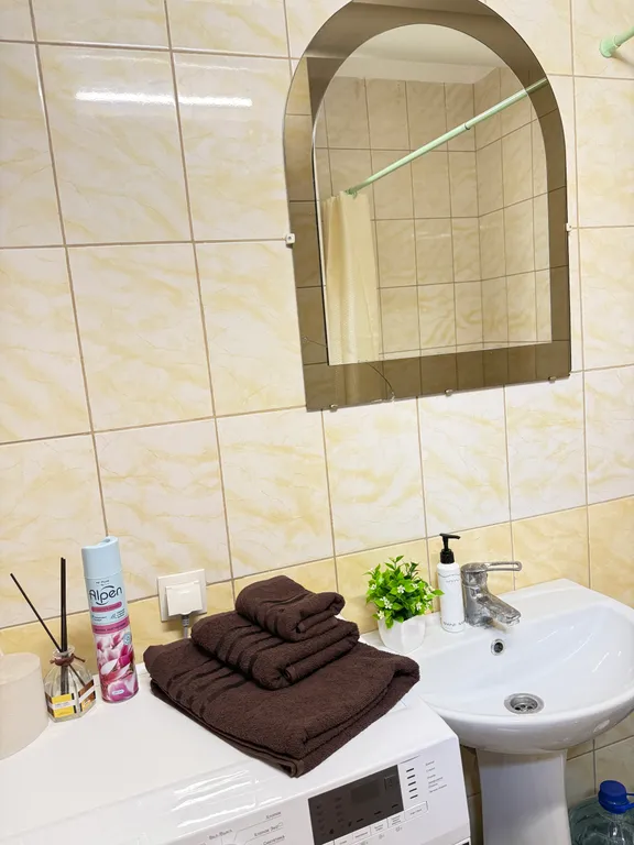 Квартира после ремонта, вода круглосуточная, в центре города