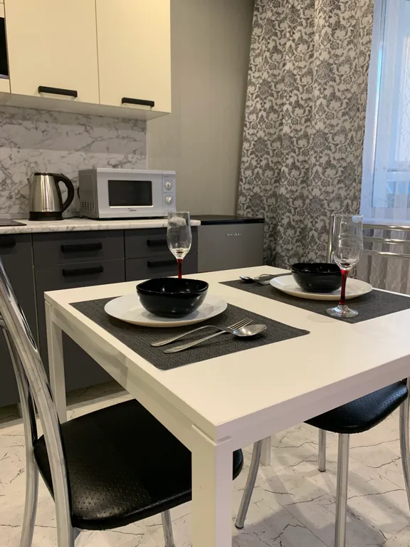 Уютная квартира в новом районе города — аренда посуточно в Нефтекамск