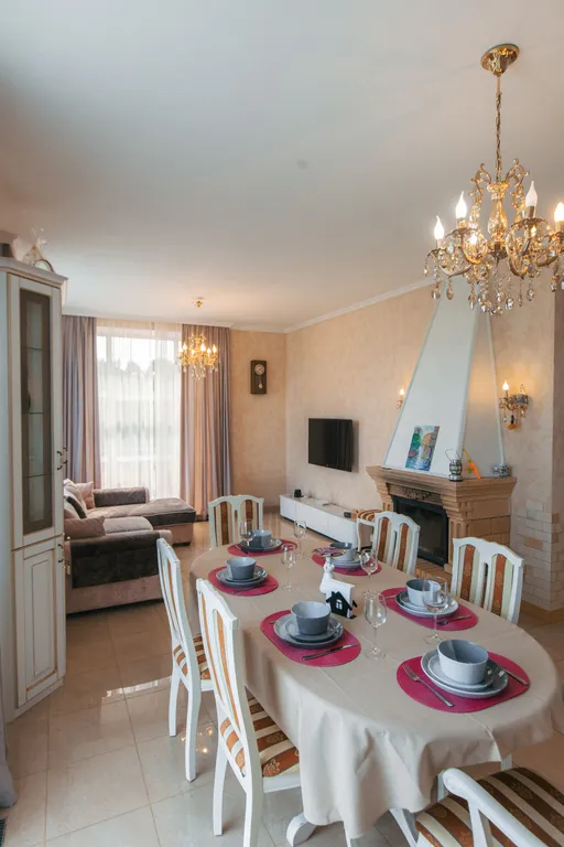 Современный дом в тихом месте