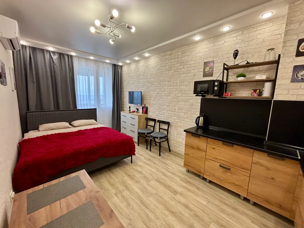 Комфортабельная студия с красивым видом на город