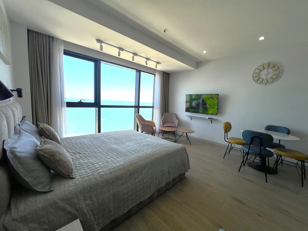 Шикарные апартаменты на берегу моря, Porta Batumi Tower