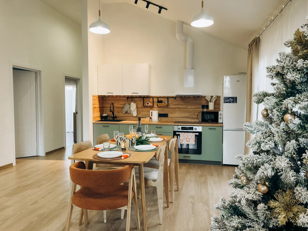 Большой уютный дом для приятных вечеров