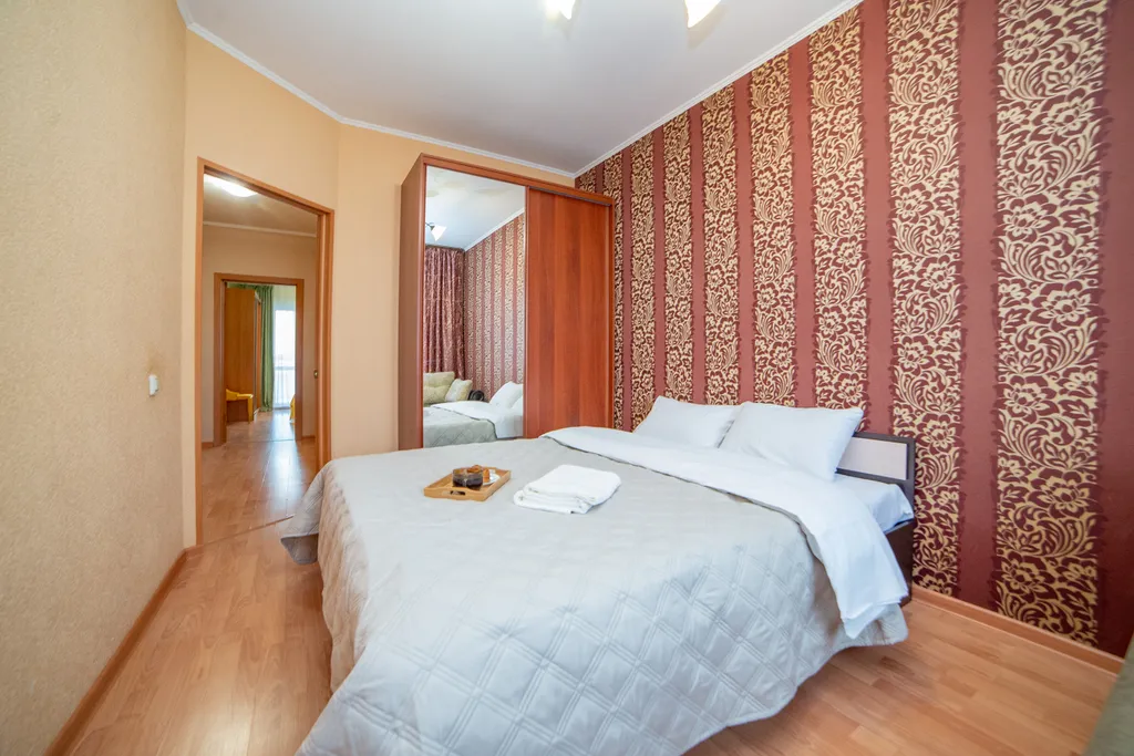 Желтые попугаи в прериях