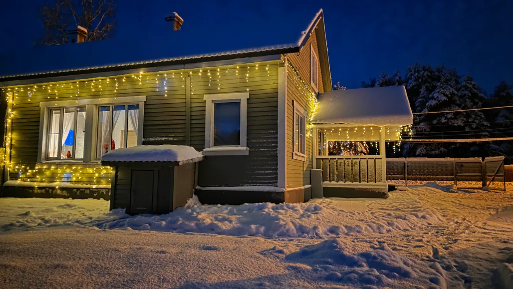 Коттедж Дом с видом на реку — Нурмойла