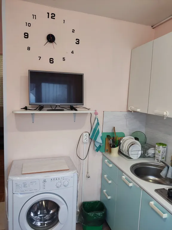 Уютная тёплая, укомплектованная двухкомнатная квартира в центре города