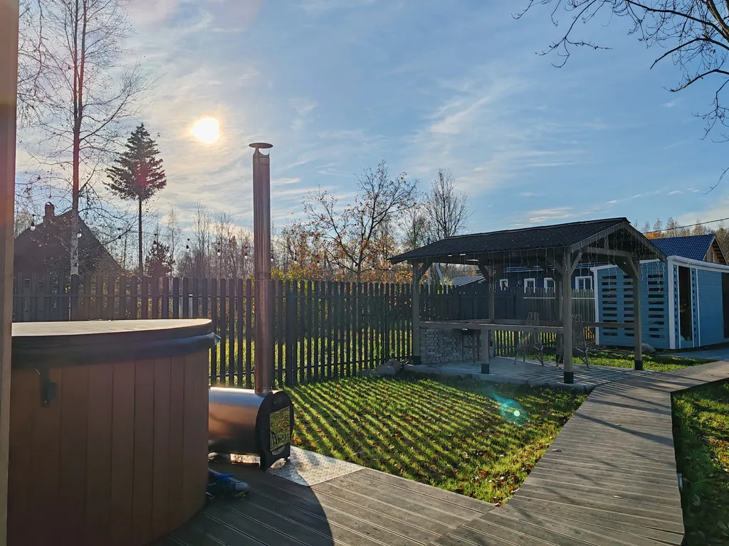 Коттедж Дом с баней у Ладожского озера с теплой купелью — Коккорево