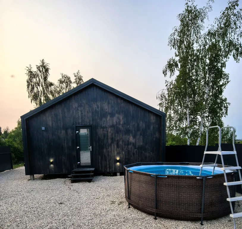 БарнХаус с купелью у озера