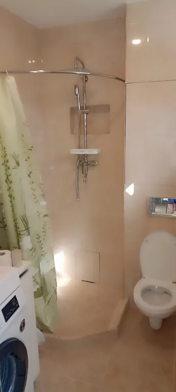 Дом со своим двором