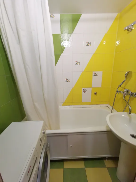 Большая квартира в тихом дворе