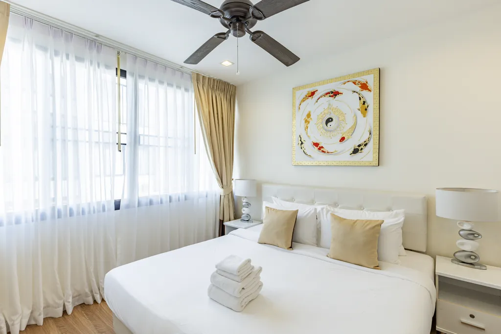 Awesome 3bd Townhouse with a patio