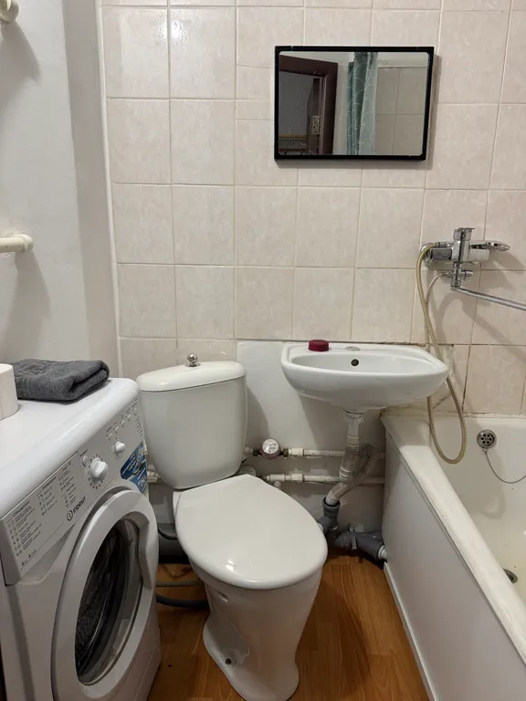 Уютная квартира на 10 лет октября