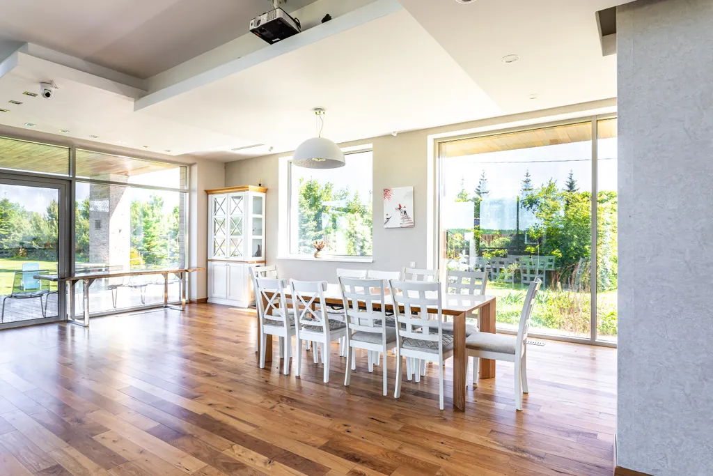 Коттедж Современный коттедж у большой воды — Никульское