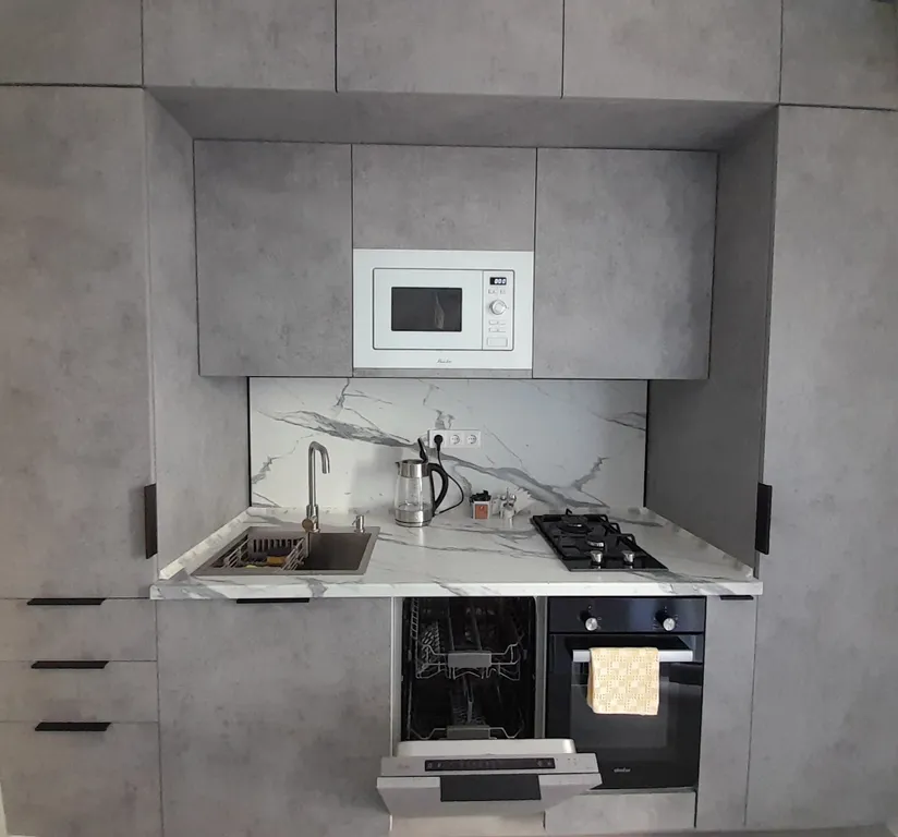 Уютная квартира с балконом в спальном районе