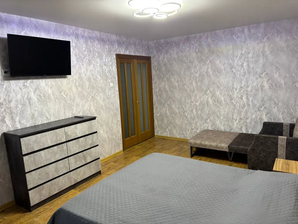 Квартира 2-комнатная Квартира — Евпатория