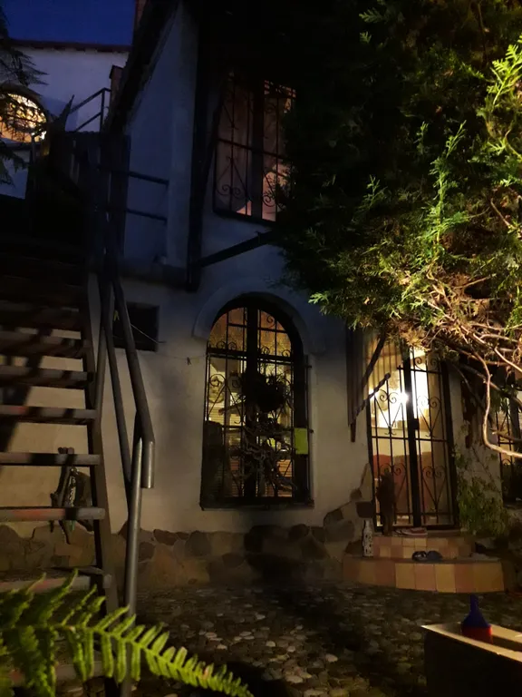 Коттедж Дом на море с уникальным интерьером — Зубова Щель