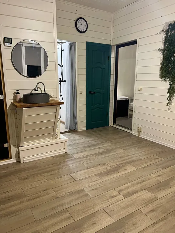 Коттедж Гостевой дом у озера с чаном и баней, лес, рыбалка, квадроциклы, лыжи — Москва