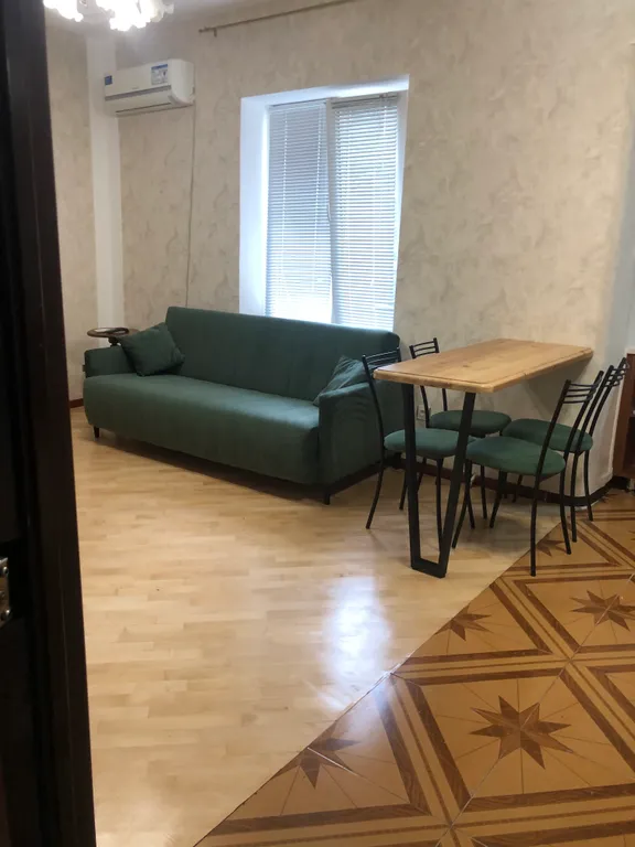 Уютная и просторная квартира в самом центре — аренда посуточно в Нальчик