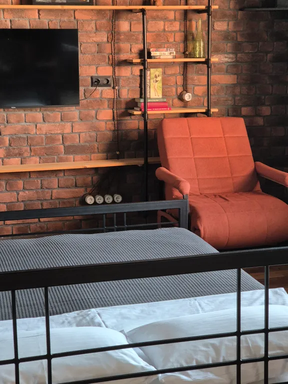 Студия лофт с видом на набережную столицы