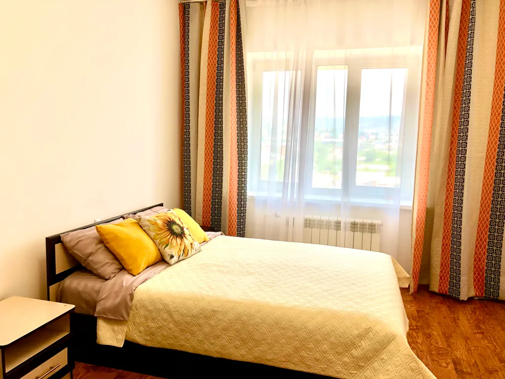 Просторная уютная 2-комнатная квартира в новостройке — аренда посуточно в Улан-Удэ