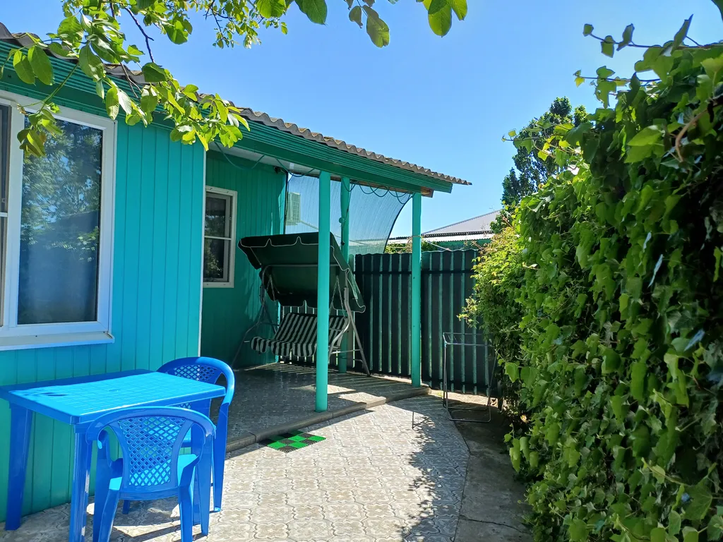 Домик со своей огороженной территорией, проживание без хозяев