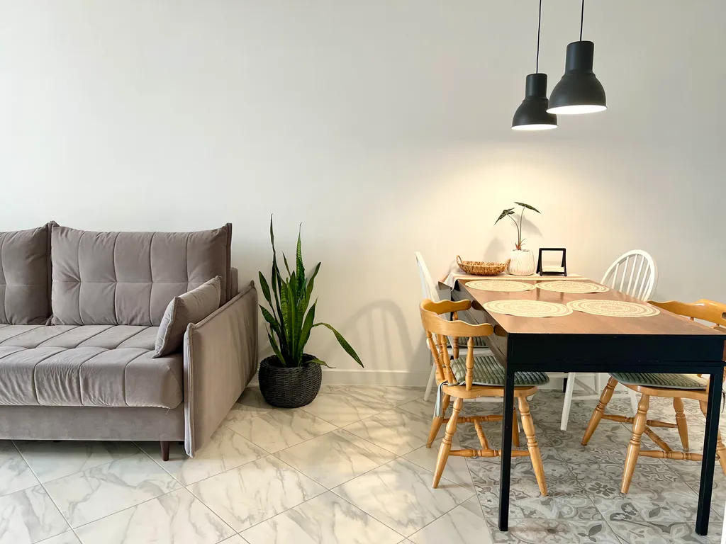 Солнечная квартира у озера рядом с новой набережной — аренда посуточно в Петрозаводск