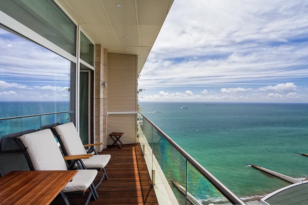 Квартира с видом на море