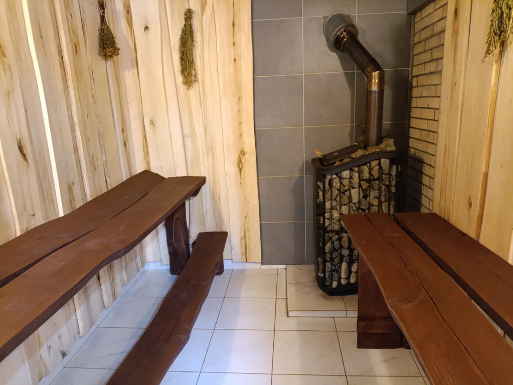 Медовый дом с баней и теплой купелью